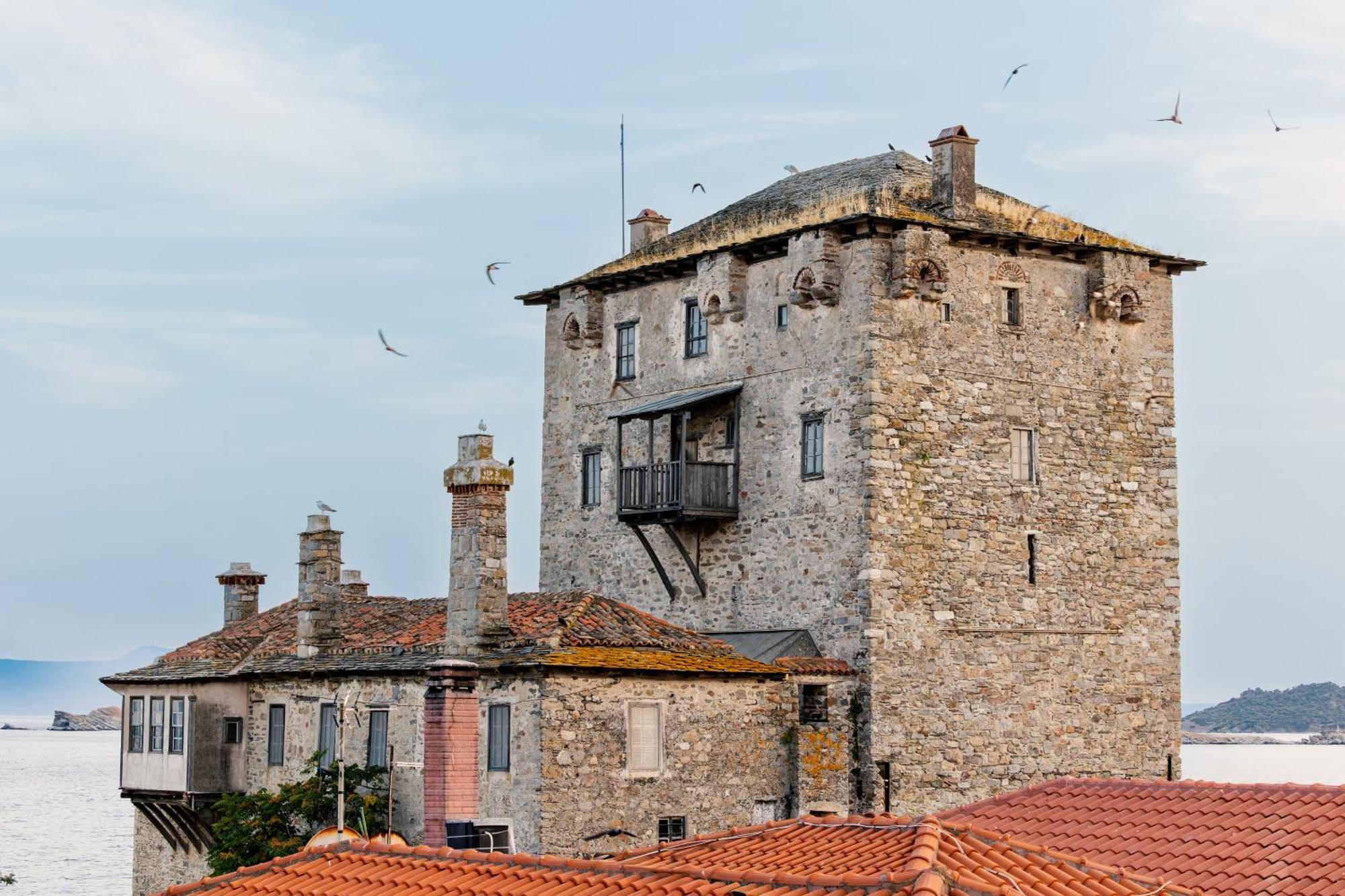 Athos Guest House Pansion Ouranoupoli Exterior photo
