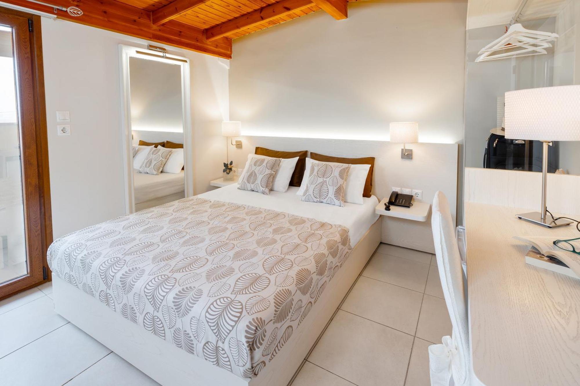 Athos Guest House Pansion Ouranoupoli Exterior photo